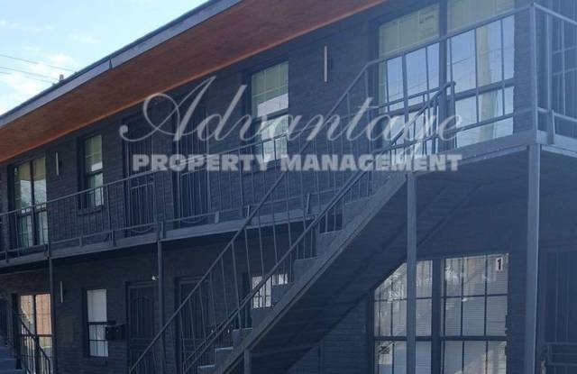 Freshly updated 2 bedroom 1 bath - 1/2 Off The 1st Month's Rent photos photos