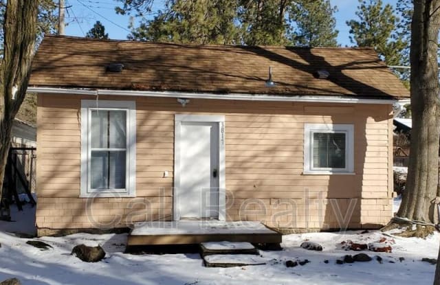 3817 E 35th - 3817 East 35th Avenue, Spokane, WA 99223