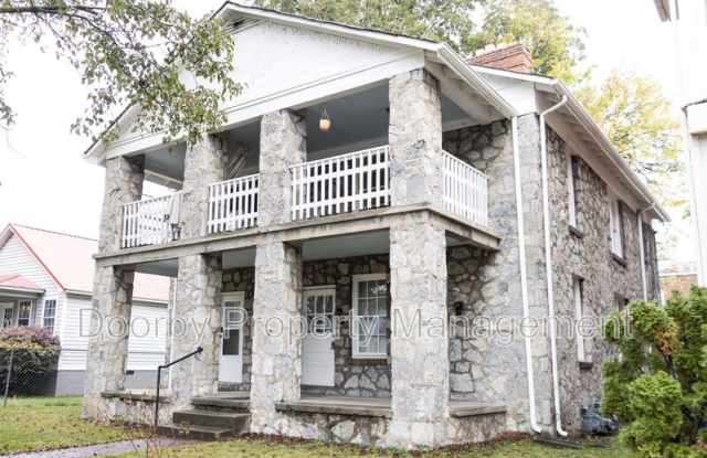 1113 E 8th St - 1113 East 8th Street, Chattanooga, TN 37403