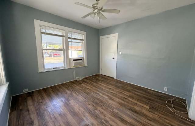 216 S 16th Avenue Gallery 3