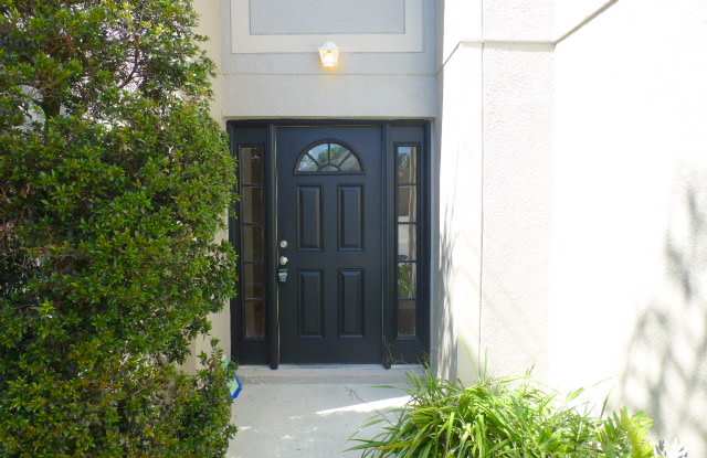 2416 Sandridge Cir Gallery 4