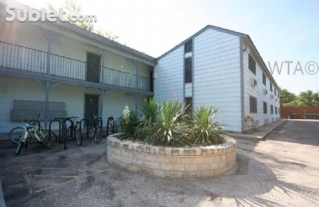 2705 MANOR - 2705 Manor Road, Austin, TX 78722
