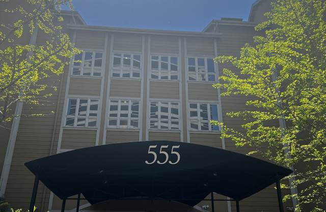 555 10th Street photos photos