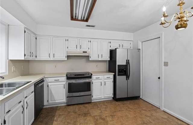 1245 Hillock Crossing Gallery 3
