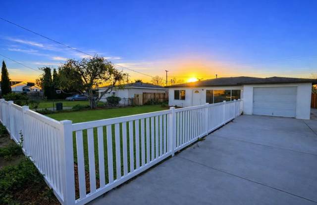 5522 Silver Drive Gallery 1