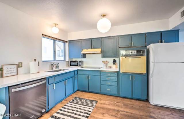 2286 Huntington Dr Gallery 2