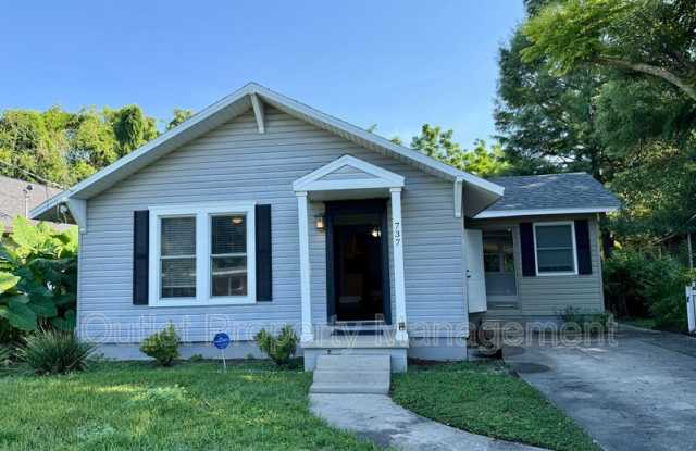 737 Carlson Drive photos photos