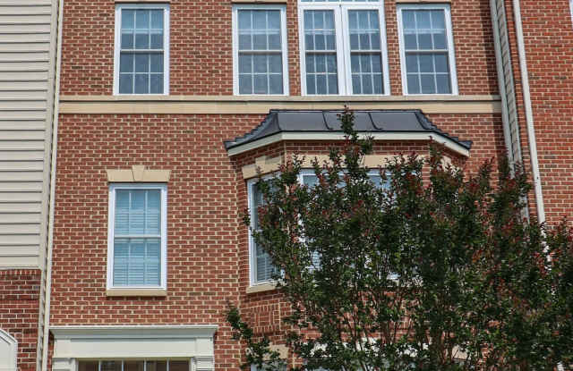 631 Kingfisher Avenue - 1 - 631 Kingfisher Avenue, Gaithersburg, MD 20877