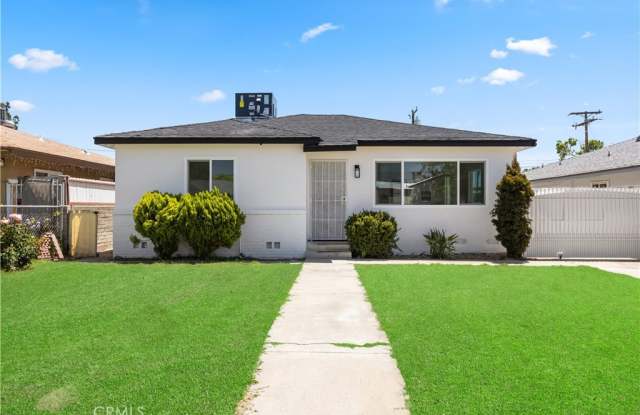 3411 N Pershing Ave photos photos
