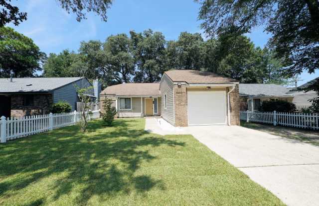 Great Niceville Location near Schools and NWFSC Gallery 3