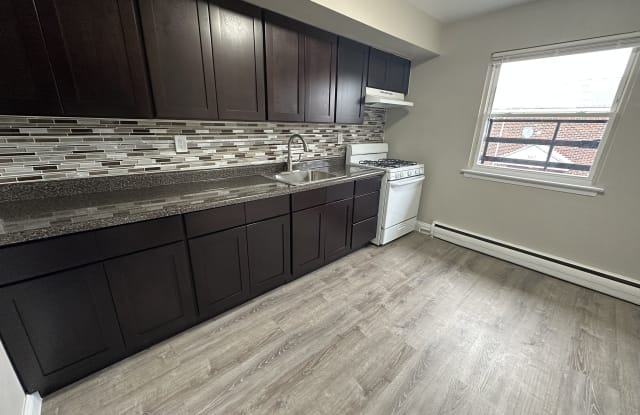 818 Cedar Ln - 818 Cedar Lane, Bergen County, NJ 07666