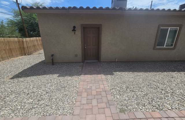 TOWNHOME AVAILABLE 2BD/1BA ALL TILE FLOORING!!! WON'T LAST!! photos photos
