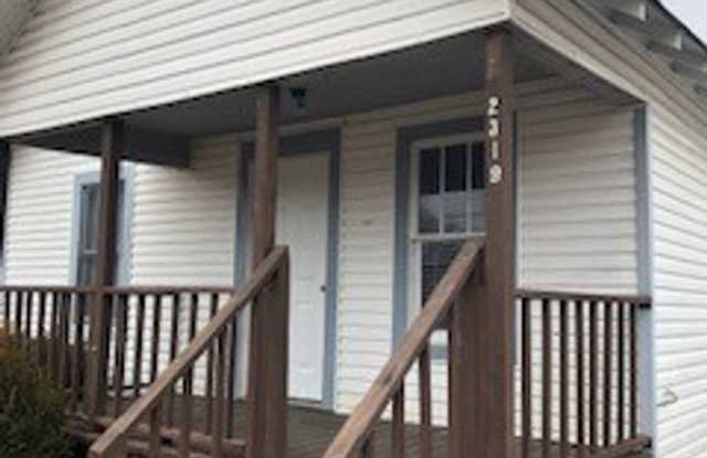 TWO BEDROOM/ONE BATH HOME photos photos