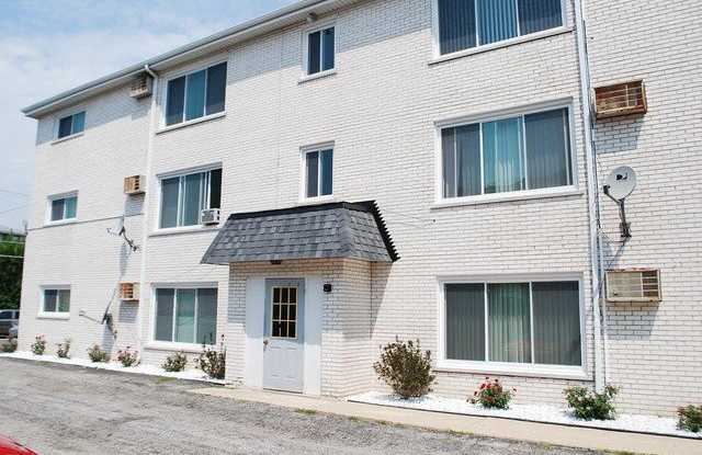 10634 Parkside Avenue - 10634 Parkside Avenue, Chicago Ridge, IL 60415