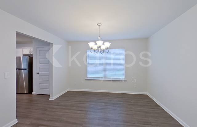 247 Western Red Cedar Drive Gallery 2
