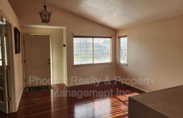 370 Harvest Point Drive Gallery 2