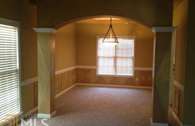 1810 Lake Cove Dr Gallery 2