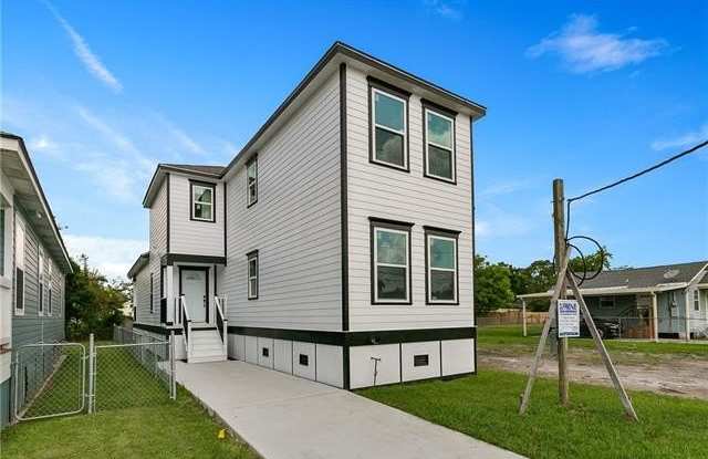 4536 LAINE Avenue photos photos