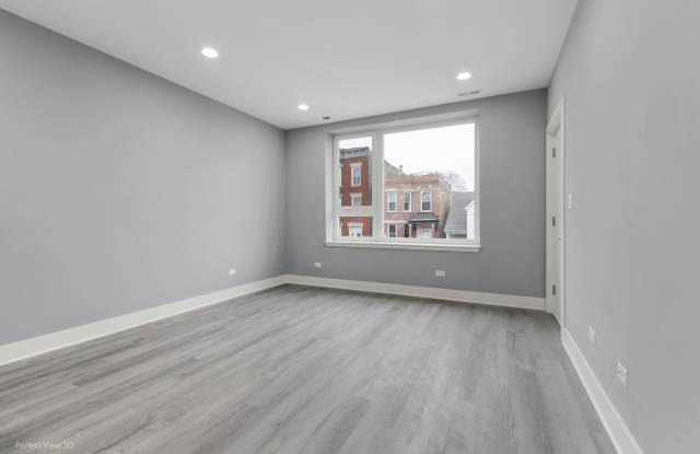 1243 S Fairfield Avenue Gallery 2