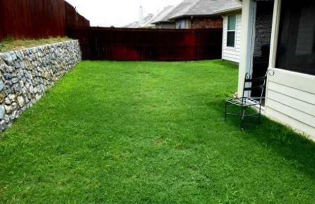 607 Creekside Drive Gallery 2