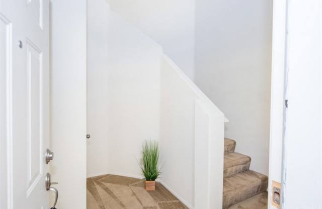 28005 Via Moreno Gallery 4