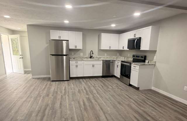 216 Wilcox Parkway - 6 Gallery 1