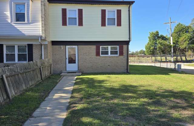 6535 Stoney Point South Gallery 2