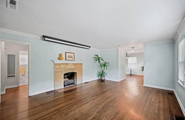 2654 Elsinore Street Gallery 3