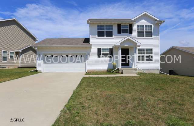 3-Bedroom, 2.5-Bath Home in Urbandale with Attached 2-Car Garage photos photos