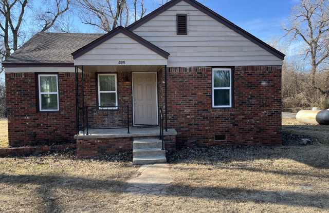 4015 Northeast 19th Circle #1 photos photos