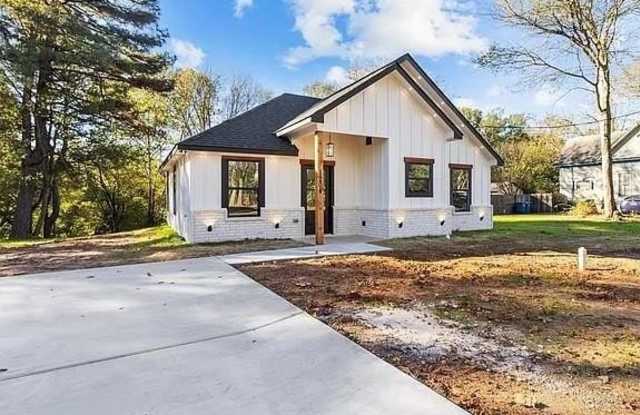 1204 Poplar Street - 1204 Poplar Street, Marshall, TX 75670