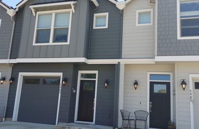 5909 NE 57th Ave - 5909 Northeast 57th Avenue, Minnehaha, WA 98661