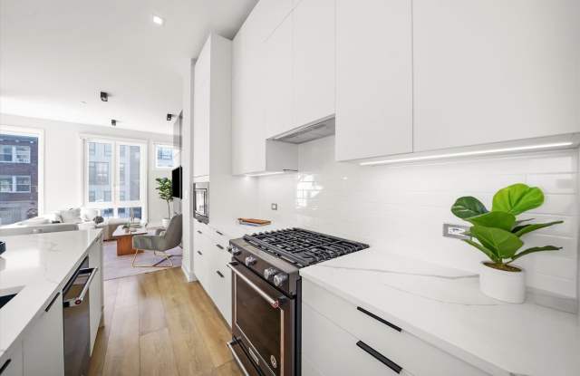 4246 W Belmont Avenue Gallery 4