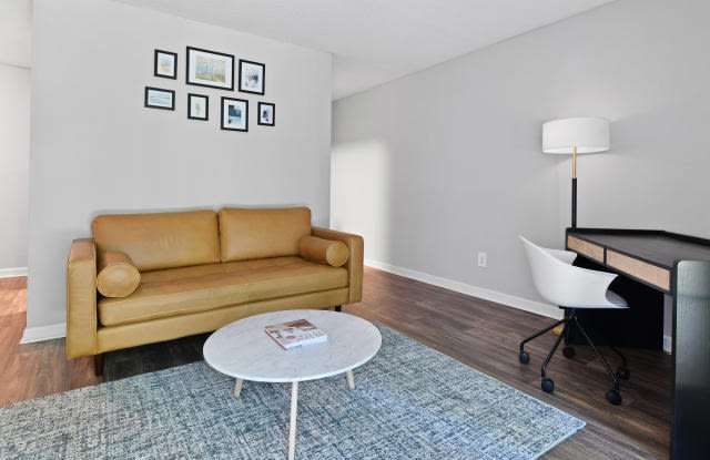 7200 Six Flags Pkwy Unit E21 photos photos
