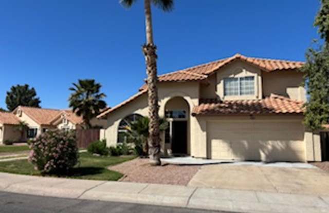 4 BEDROOM 2.5 BATH HOME AT WATERS EDGE IN OCOTILLO CHANDLER, AZ - 3820 South Acacia Court, Chandler, AZ 85248
