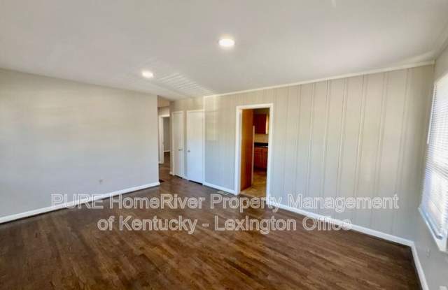 667 Valley Dr Gallery 4