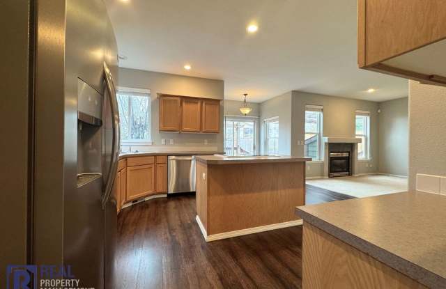 Spacious 5-Bedroom Home in Desirable Autumn Crest – Beaverton!! - 12552 Southwest Canvasback Way, Beaverton, OR 97007