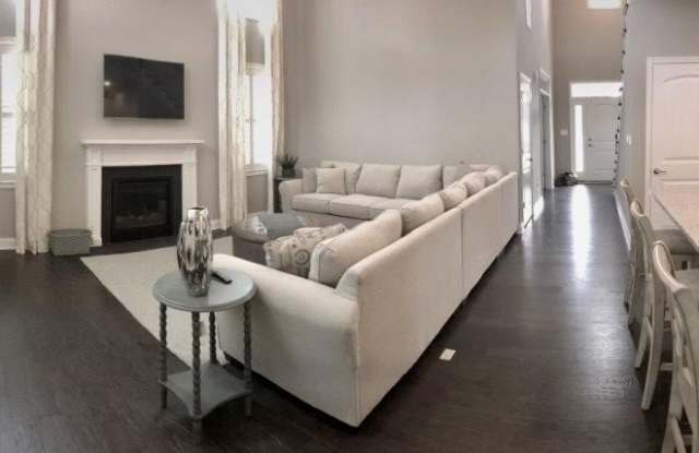16285 ROCKPORT Drive Gallery 2