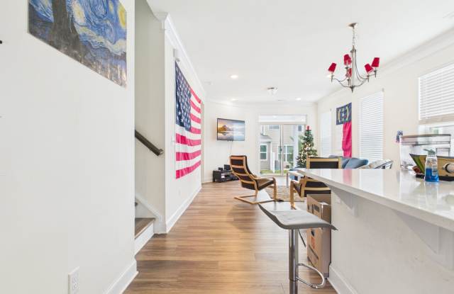 3944 Fadden Street - 1 Gallery 4