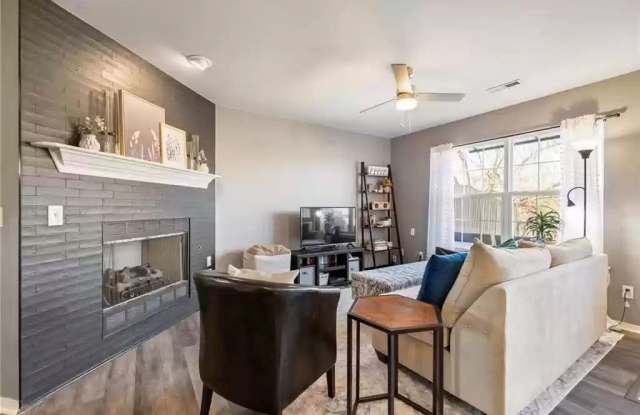 894 West Peachtree Drive photos photos