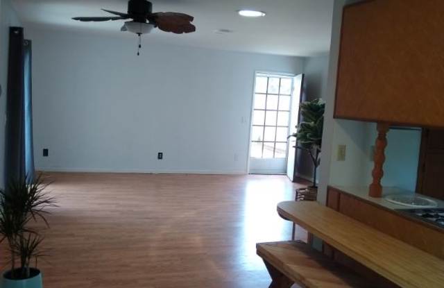 3355 Valley St Rear Gallery 2