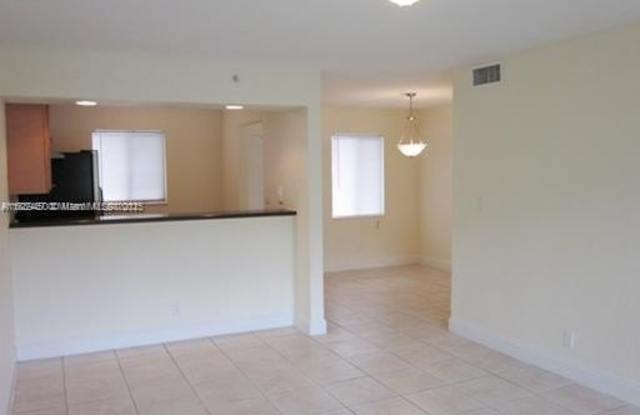 4271 NW 5th St photos photos