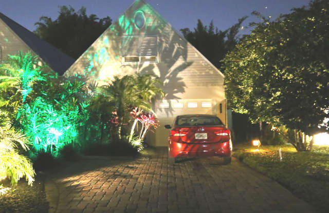 831 Huntington Ct Gallery 3