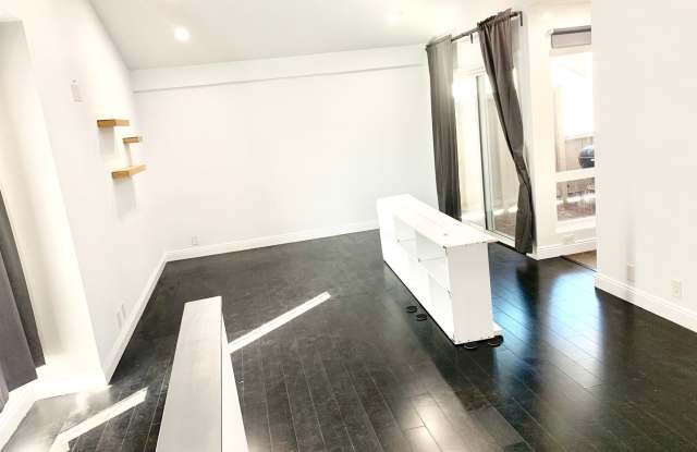 2680 W. Segerstrom Ave., Unit K Gallery 4