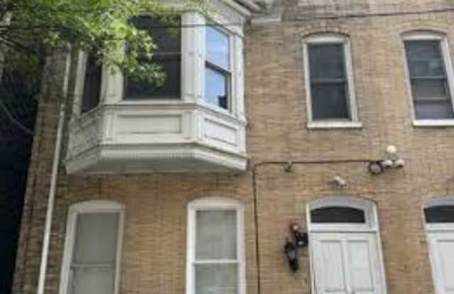 43 North Newberry Street - 2 photos photos