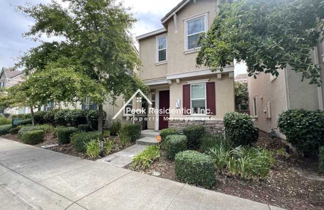 A Wonderful 3bd/2.5ba Natomas Home with Garage! photos photos