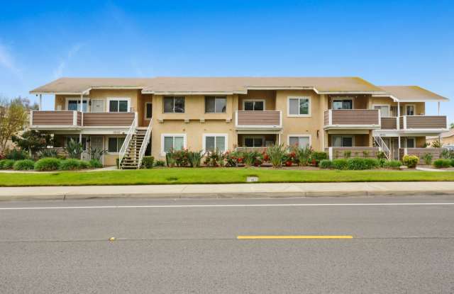 Available now! The Perfect Start Quaint  Charming 2nd Story Condo. photos photos