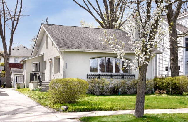 166 Woodland Avenue - 166 Woodland Avenue, Winnetka, IL 60093