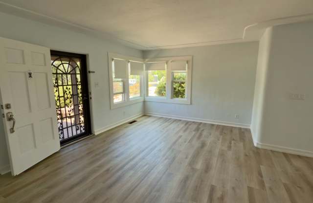 Renovated 3-Bedroom Home with Private Master Suite, Spacious Backyard & Bonus Room in Central San Diego Gallery 3