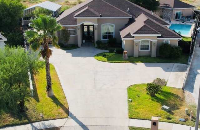 2031 Fox Borough Dr photos photos